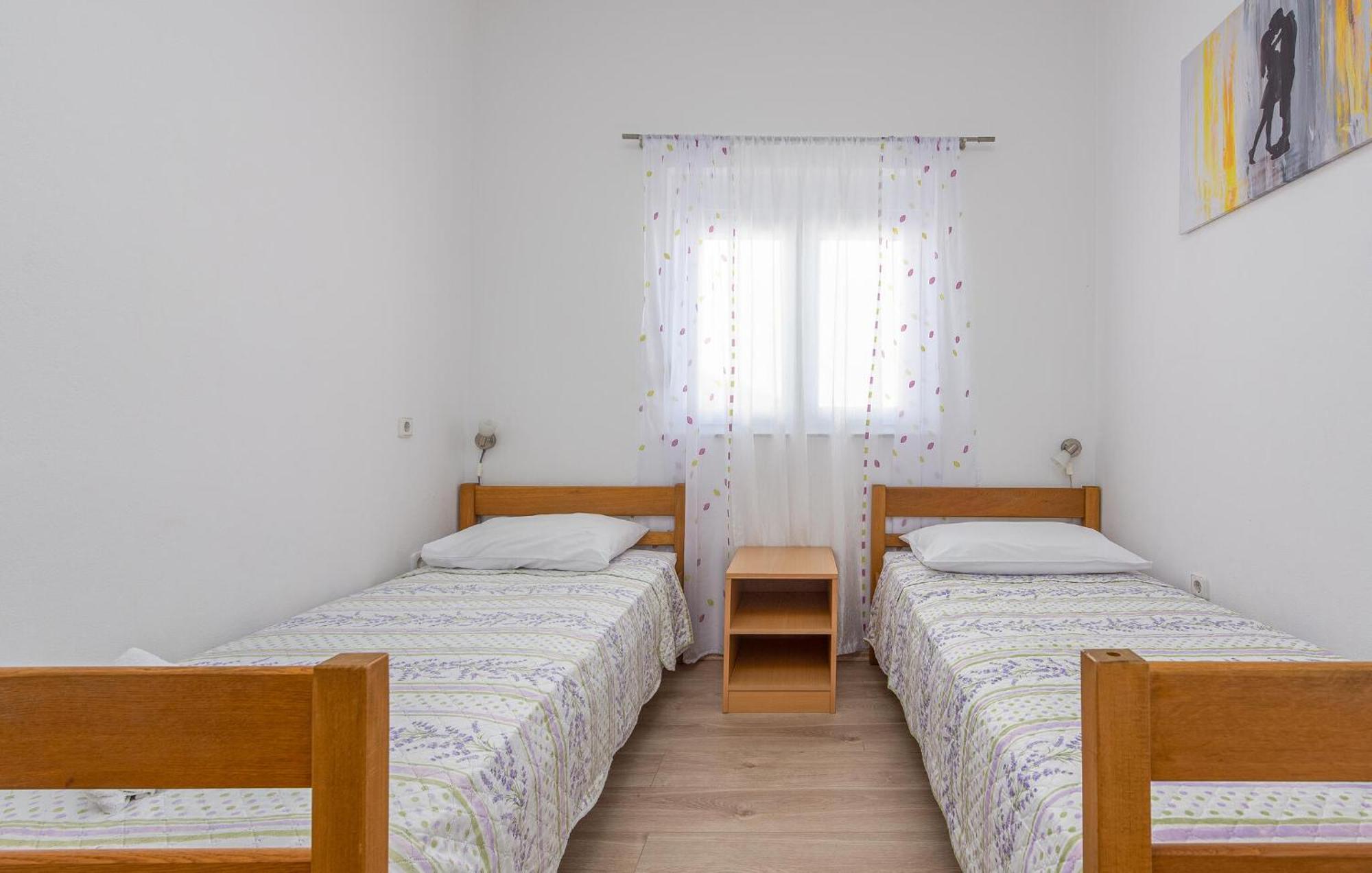 Beautiful Apartment In Maslenica With Kitchen المظهر الخارجي الصورة