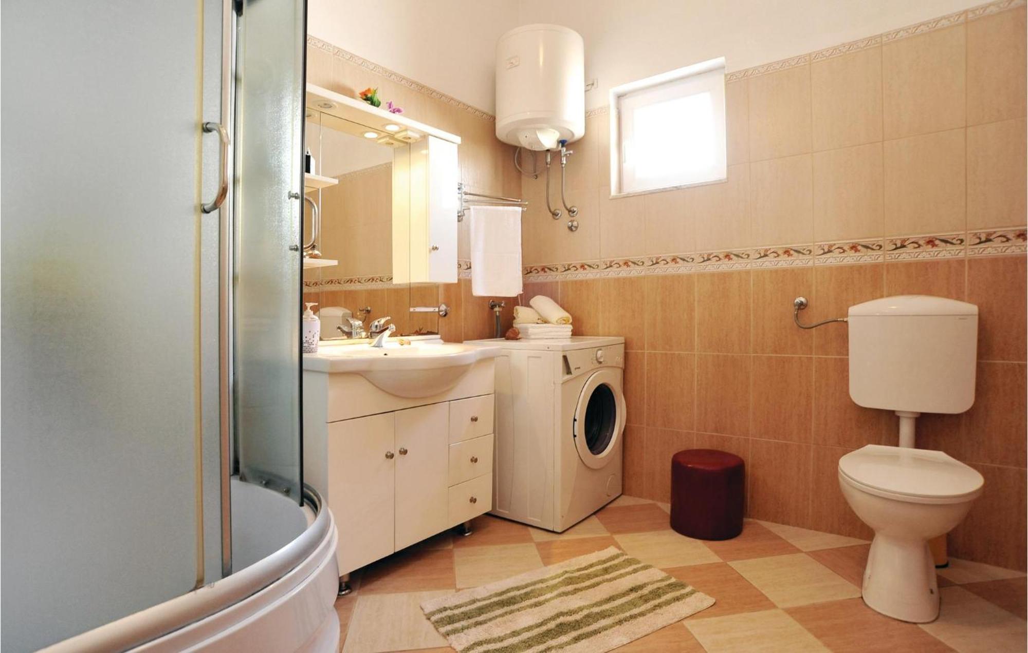 Beautiful Apartment In Maslenica With Kitchen المظهر الخارجي الصورة